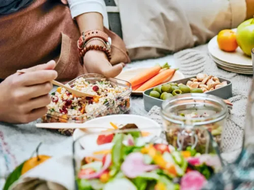 Secret Lunch Hour (45 MIN Treatment + Light Lunch)