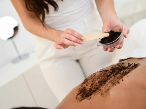COCONUT CRUSH BODY GLOW (45 MIN)